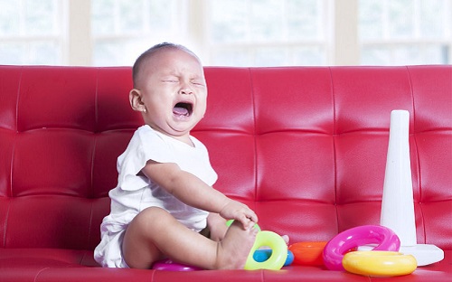 媽媽一離開就哭，寶寶有分離焦慮該怎么辦？