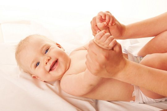 圖片關(guān)鍵詞 寶寶精細(xì)運(yùn)動(dòng)